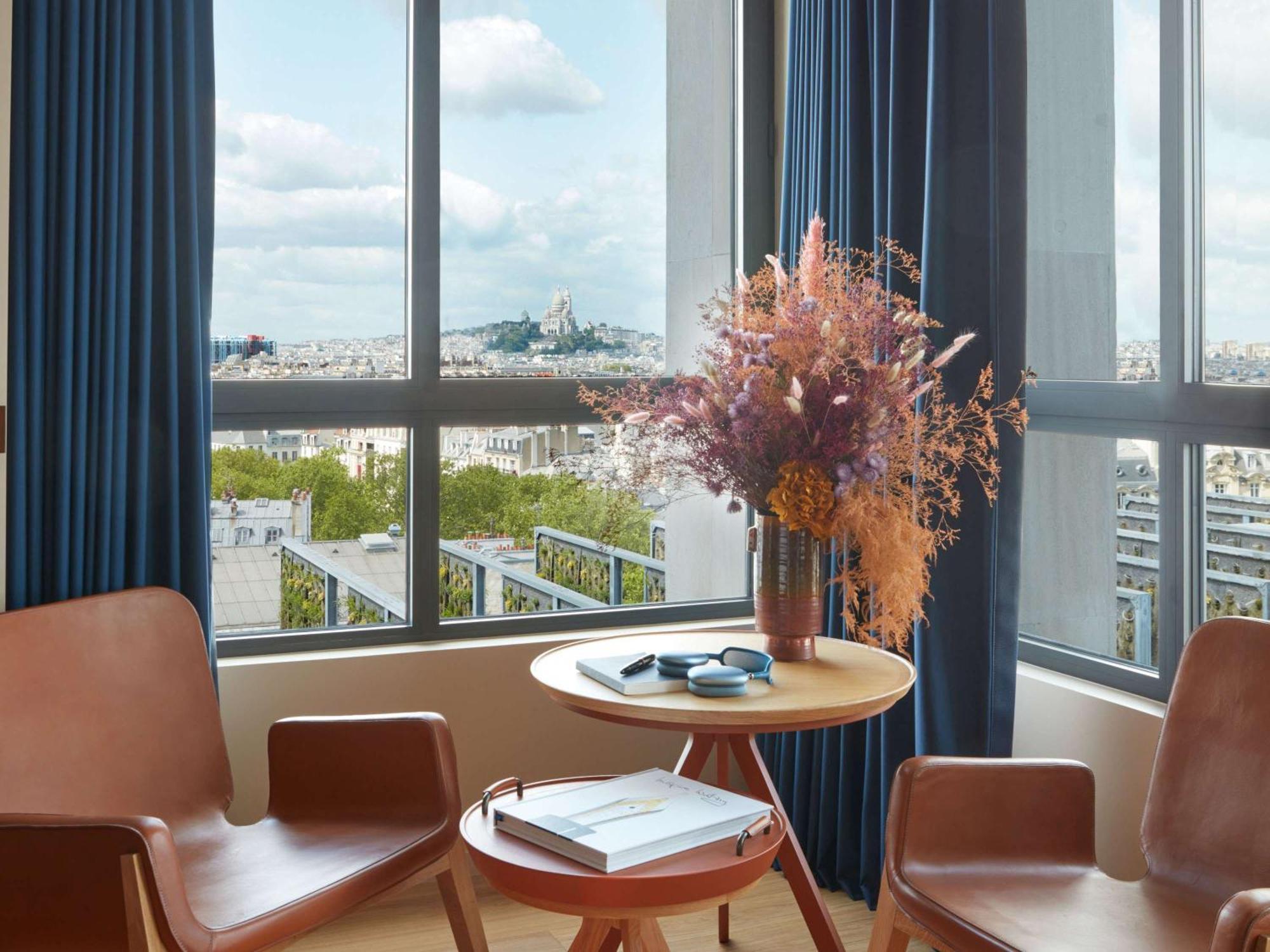 So/ Paris Hotel ภายนอก รูปภาพ A room at the hotel