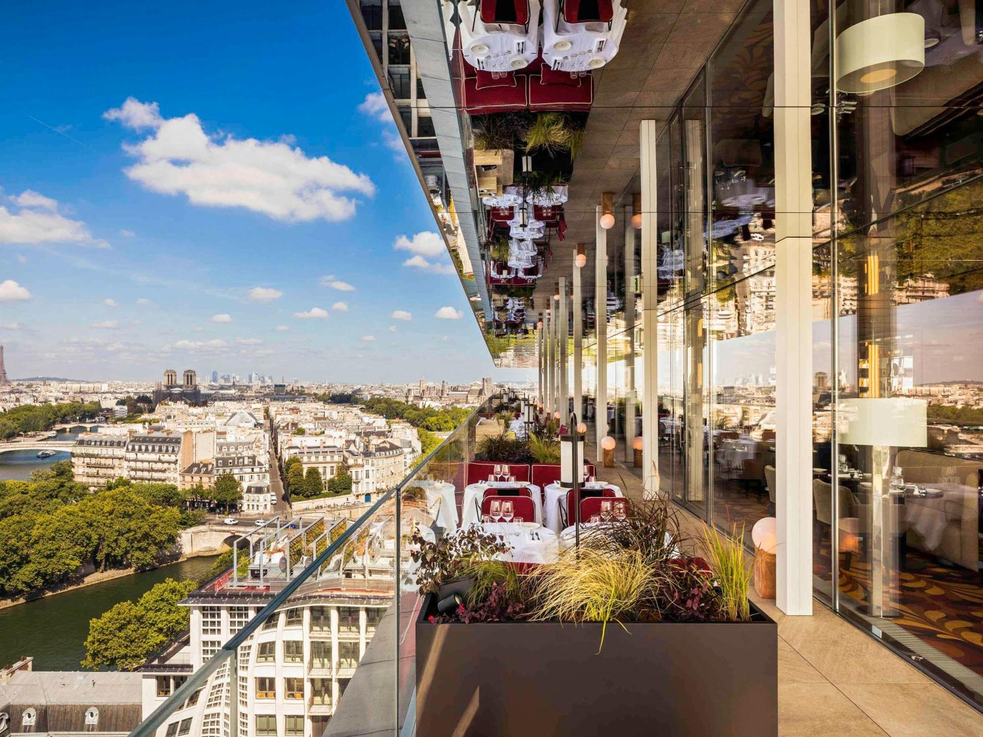 So/ Paris Hotel ภายนอก รูปภาพ The restaurant