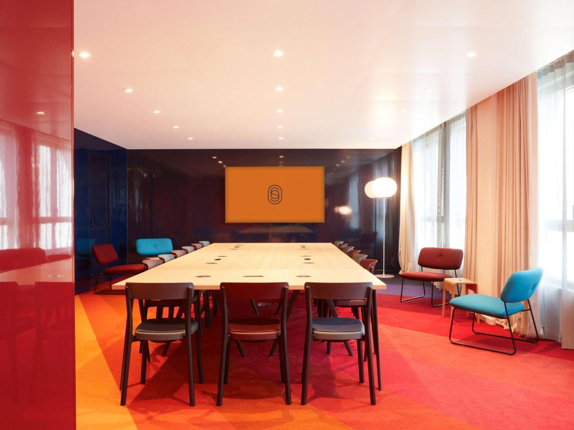 So/ Paris Hotel ภายนอก รูปภาพ Meeting room